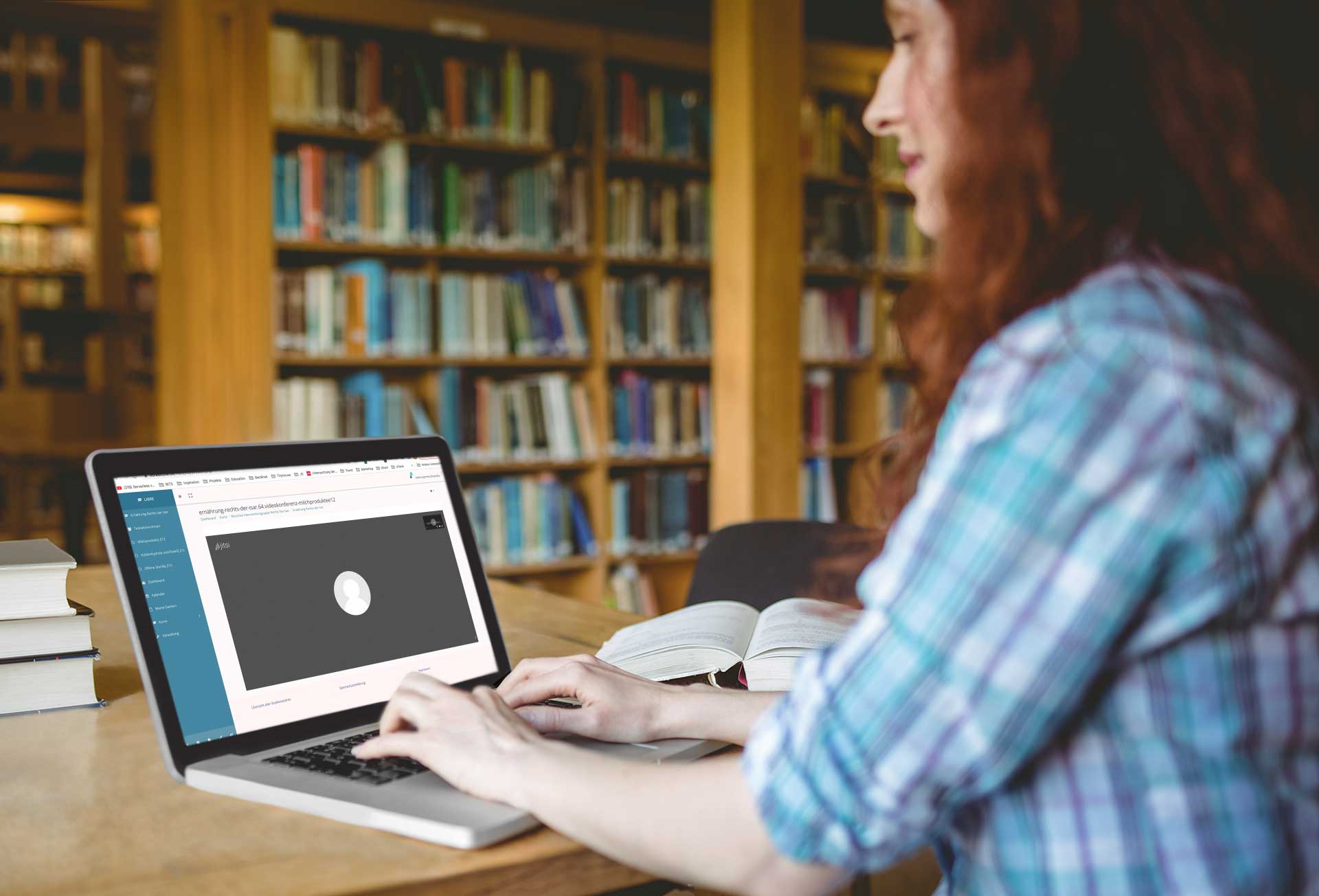 Ausweitung einer bundesweiten Studie im Gesundheitsbereich: Teilnehmerin am Laptop mit der Studienplattform