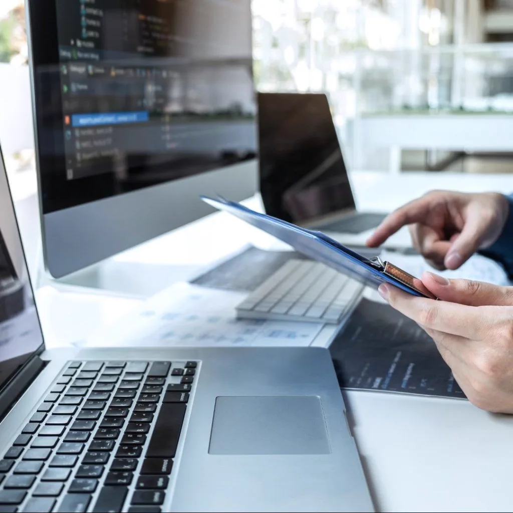 Web-Applikation zum Informationsaustausch zwischen Partner Brands